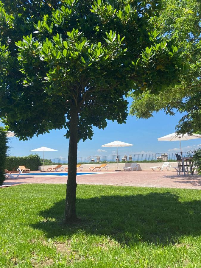 Turisme Rural Can Genis Peralada Buitenkant foto